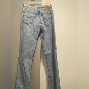 Low pro jeans! Levi’s
